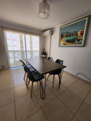 LUJOSO - Amplio con 1 dorm - Balcon - Pileta - Asador - Terraza